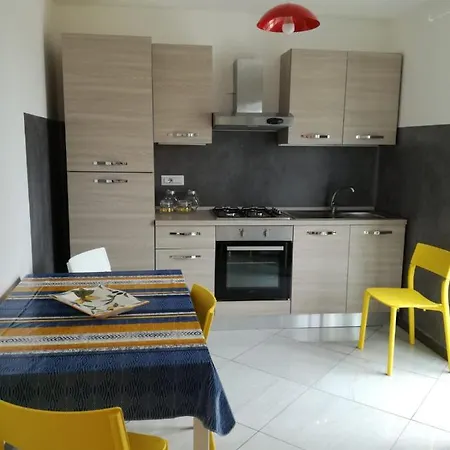 Dalla Maestra Lucia 프로치다