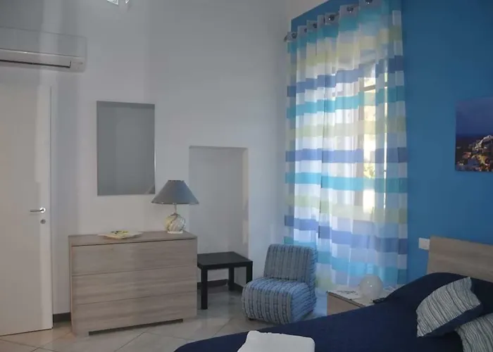 Dalla Maestra Lucia Pensjonat Procida